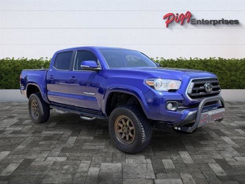 Used 2023 Toyota Tacoma SR5 w/ Technology Package AWD/4WD image 7