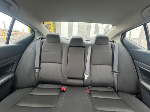 Used 2025 Nissan Altima 2.5 SV image 38