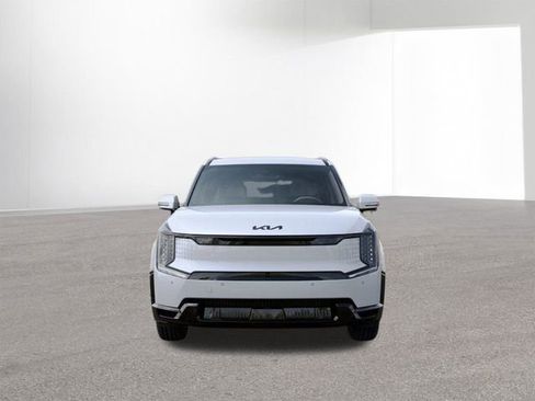 New 2026 Kia EV9 Land w/ Nightfall Edition Package image 2