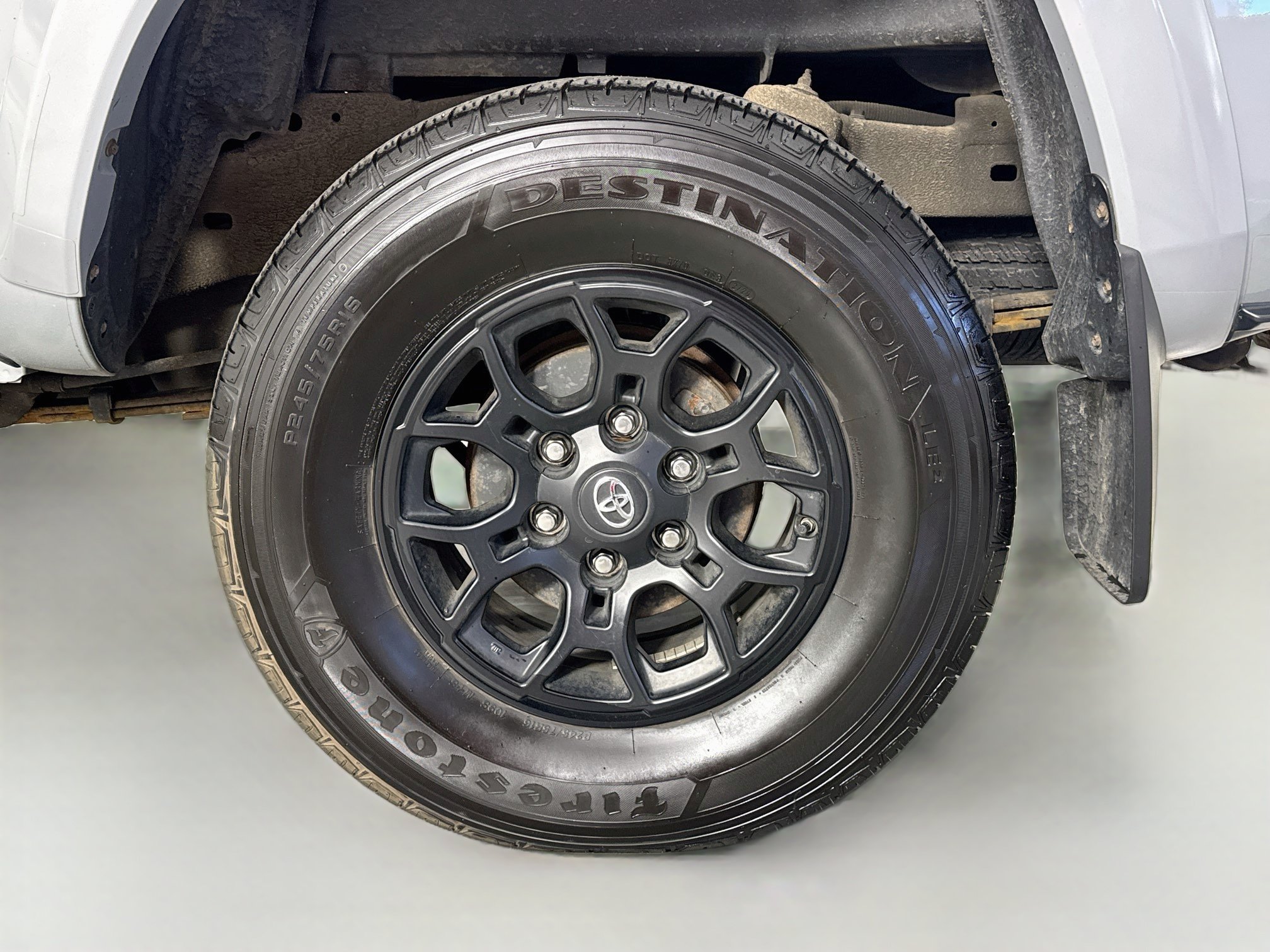 Used 2021 Toyota Tacoma SR5 AWD/4WD image 30