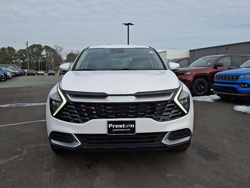 Used 2023 Kia Sportage EX image 4