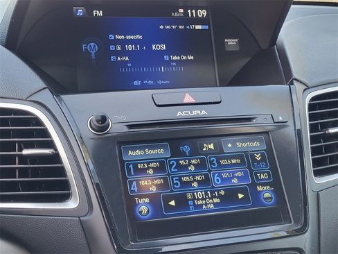 Used 2018 Acura RDX AWD w/ Advance Package image 23