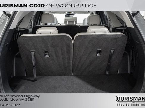 Used 2025 Kia Sorento S w/ Panoramic Sunroof Package image 9