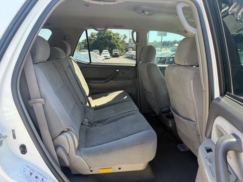 Used 2006 Toyota Sequoia SR5 image 13