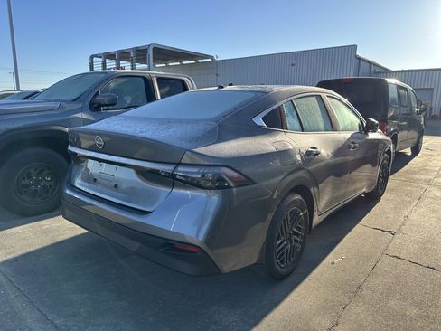 New 2026 Nissan Sentra SV w/ SV Convenience Package FWD image 2