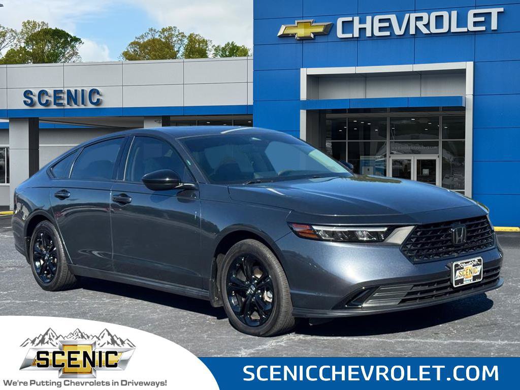 Used 2025 Honda Accord SE image 1