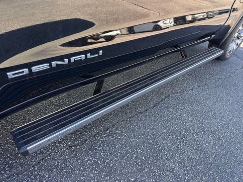 New 2026 GMC Sierra 1500 Denali w/ Denali Reserve Package image 16