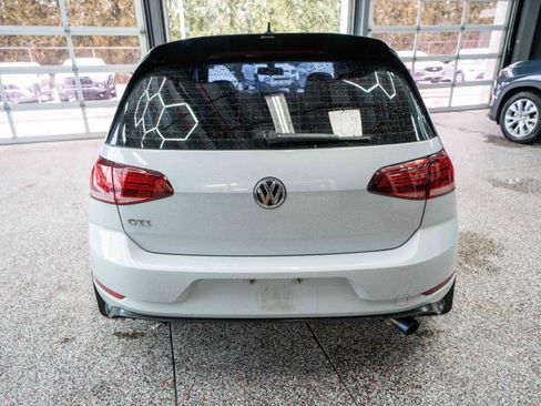 Used 2018 Volkswagen GTI S image 3