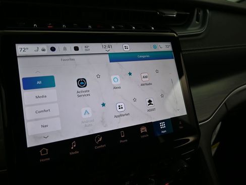 Used 2025 Jeep Grand Cherokee Limited image 20