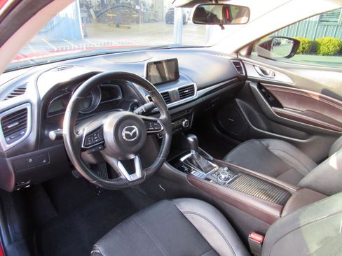 Used 2017 MAZDA MAZDA3 Grand Touring image 16