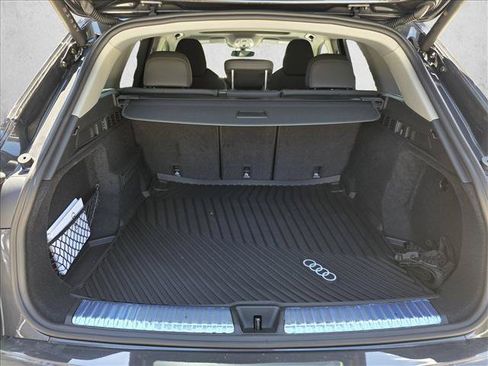 Used 2025 Audi Q5 Prestige AWD/4WD image 28