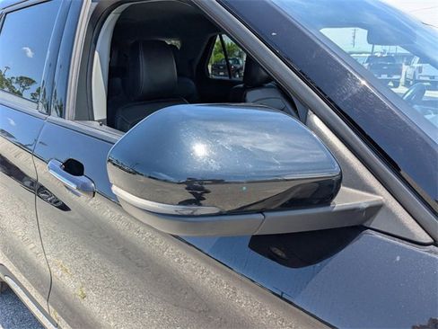 Used 2022 Ford Explorer Limited w/ Equipment Group 301A image 12