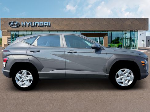 New 2026 Hyundai Kona SE AWD/4WD image 9