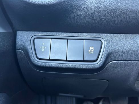 Certified 2024 Kia Forte LXS image 18