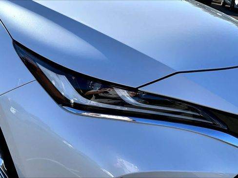 Certified 2024 Toyota Venza Limited AWD/4WD image 27