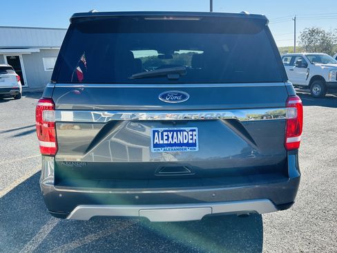 Used 2019 Ford Expedition XLT w/ Equipment Group 202A image 11