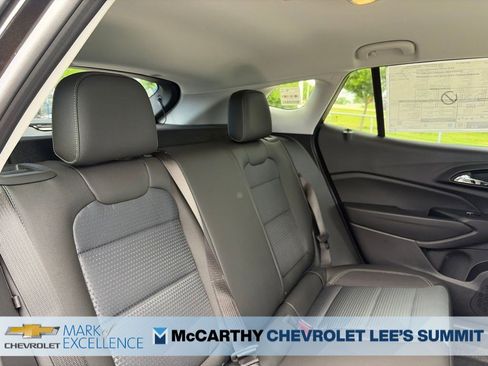 New 2026 Chevrolet Trax LT w/ Driver Confidence Package FWD image 21