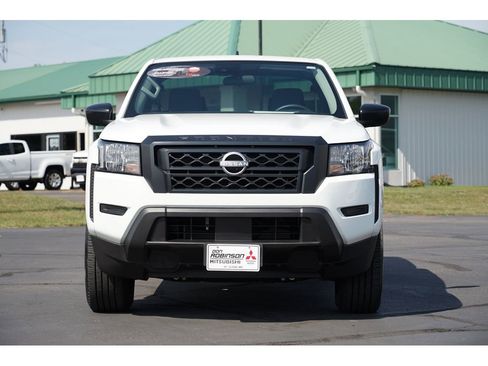 Used 2024 Nissan Frontier S w/ S Utility Package image 8