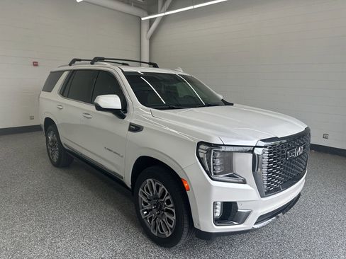 Used 2024 GMC Yukon Denali Ultimate AWD/4WD image 4
