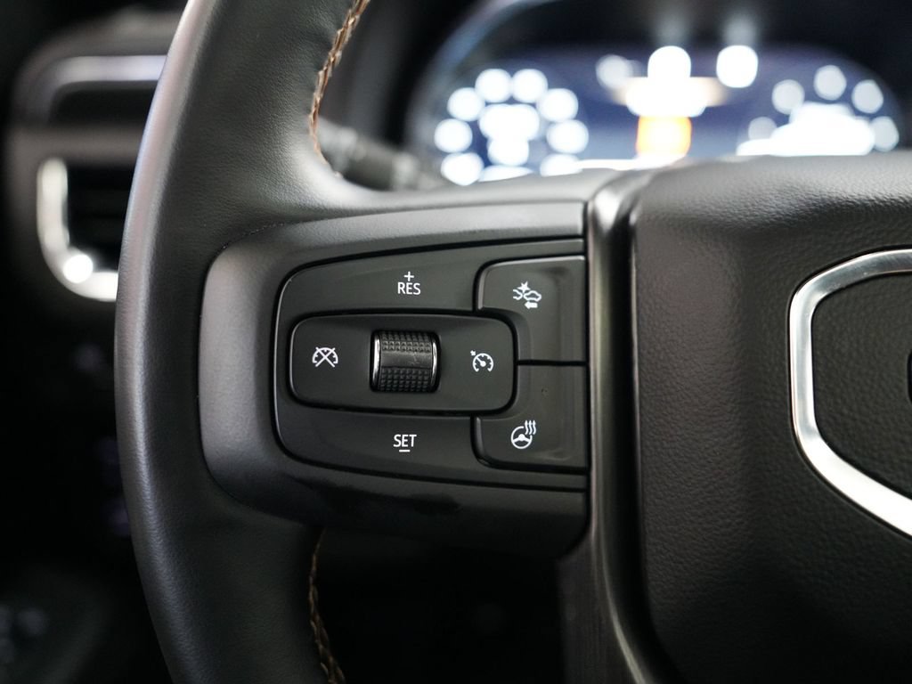 Used 2023 GMC Yukon AT4 AWD/4WD image 24