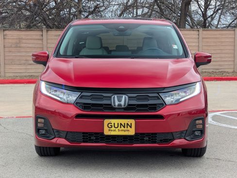 Certified 2025 Honda Odyssey EX-L image 9