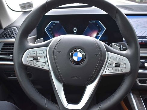 Used 2026 BMW X7 xDrive40i w/ Premium Package AWD/4WD image 22