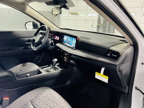 New 2026 Nissan Kicks SV FWD image 30