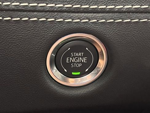 New 2026 Cadillac Escalade ESV Sport w/ Touring Package AWD/4WD image 19