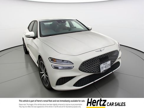 Used 2025 Genesis G70 2.5T image 1
