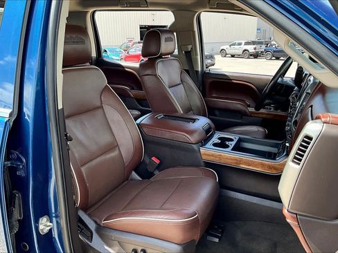 Used 2016 Chevrolet Silverado 1500 High Country w/ High Country Premium Package image 9