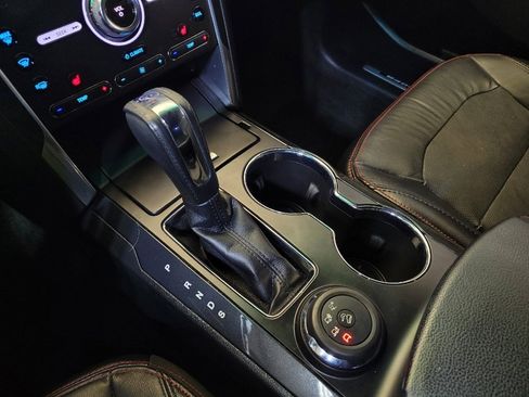 Used 2016 Ford Explorer Sport image 26