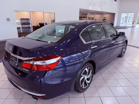Used 2016 Honda Accord LX image 12