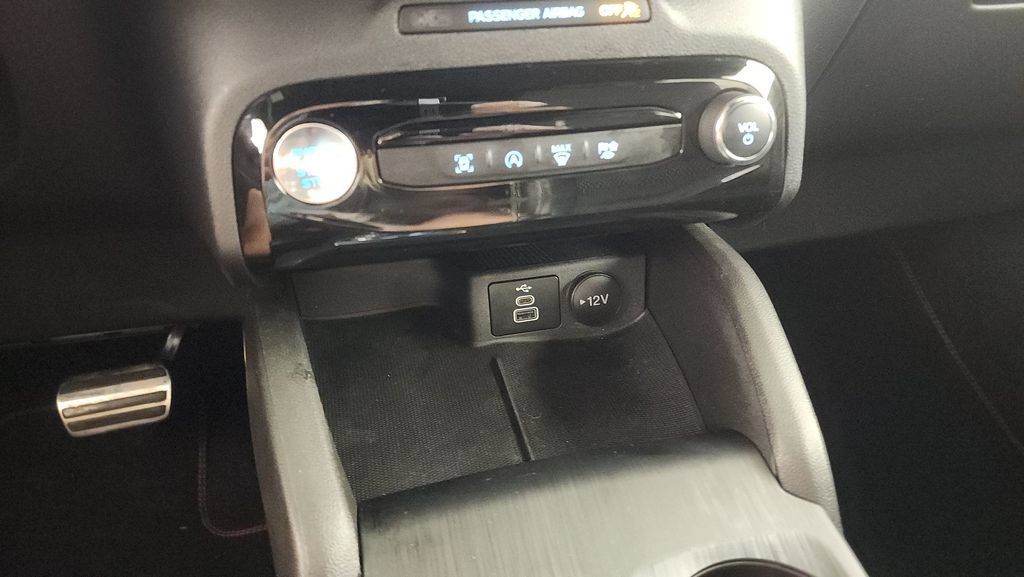 Used 2024 Ford Escape ST-Line w/ Tech Pack #1 AWD/4WD image 17