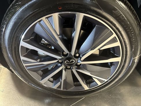 Certified 2026 INFINITI QX60 Luxe w/ Cargo Package image 10