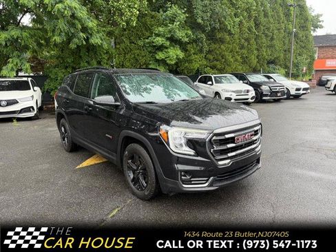 Used 2022 GMC Terrain AT4 w/ Tech Package AWD/4WD image 10
