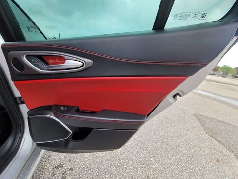 Used 2018 Alfa Romeo Giulia Ti Sport w/ Quick Order Package 22U Sport image 20