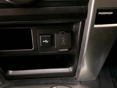 Used 2022 Toyota 4Runner SR5 Premium w/ Moonroof Package image 32