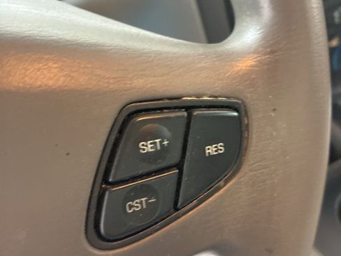 Used 2003 Ford Taurus SES image 16