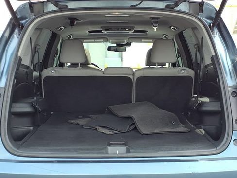 Used 2016 Honda Pilot Touring image 8