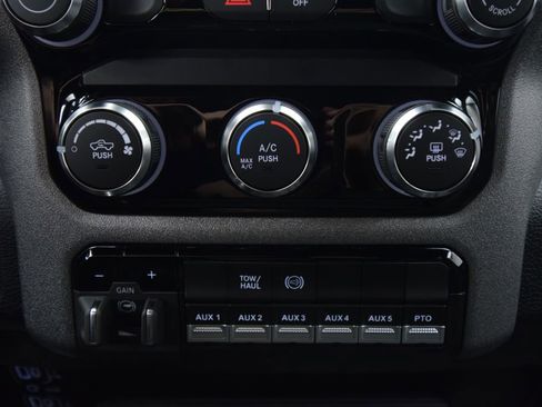 New 2026 RAM 3500 Tradesman AWD/4WD image 29
