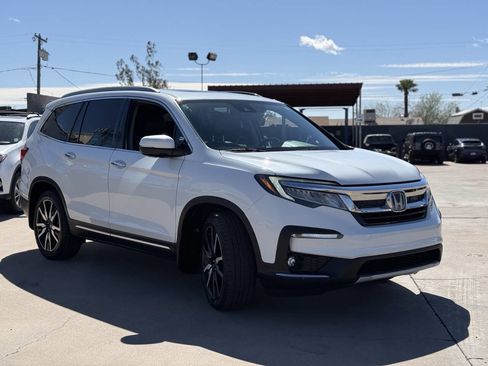 Used 2020 Honda Pilot Touring image 3