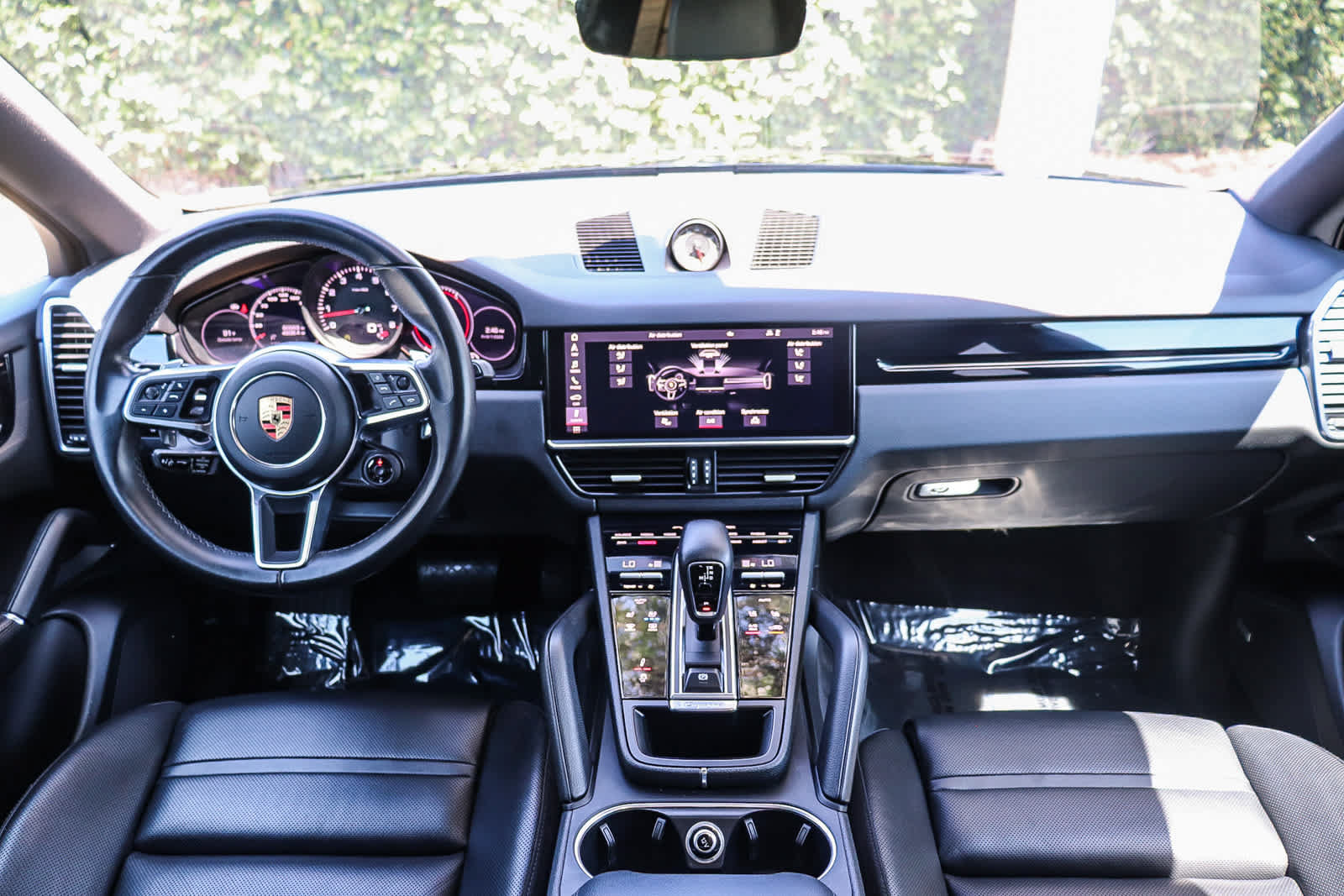 Used 2021 Porsche Cayenne Coupe AWD/4WD image 14