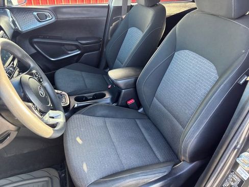 Used 2021 Kia Soul S image 34