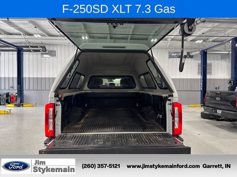 Used 2024 Ford F250 XLT AWD/4WD image 9