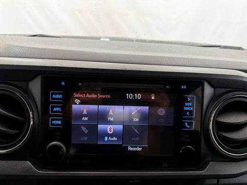Used 2019 Toyota Tacoma TRD Off-Road AWD/4WD image 33