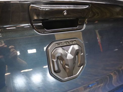 Used 2022 RAM 1500 Big Horn AWD/4WD image 26