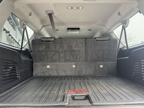 Used 2019 GMC Yukon XL Denali w/ Open Road Package image 38