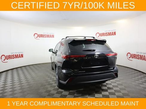 Used 2022 Toyota Highlander XLE AWD/4WD image 18