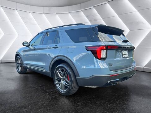 New 2026 Ford Explorer ST-Line w/ ST-Line Street Pack RWD image 5