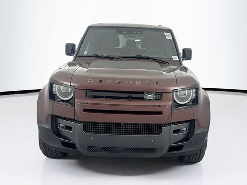 New 2026 Land Rover Defender 90 X-Dynamic SE AWD/4WD image 2